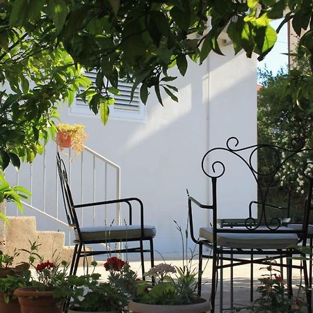 Vinea Suites Трогир Екстериор снимка