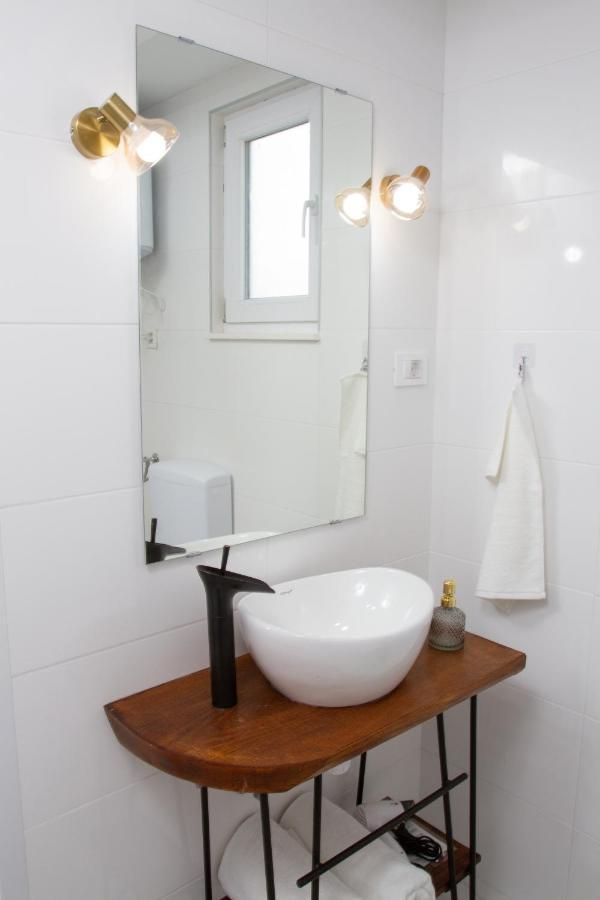 Vinea Suites Трогир Екстериор снимка