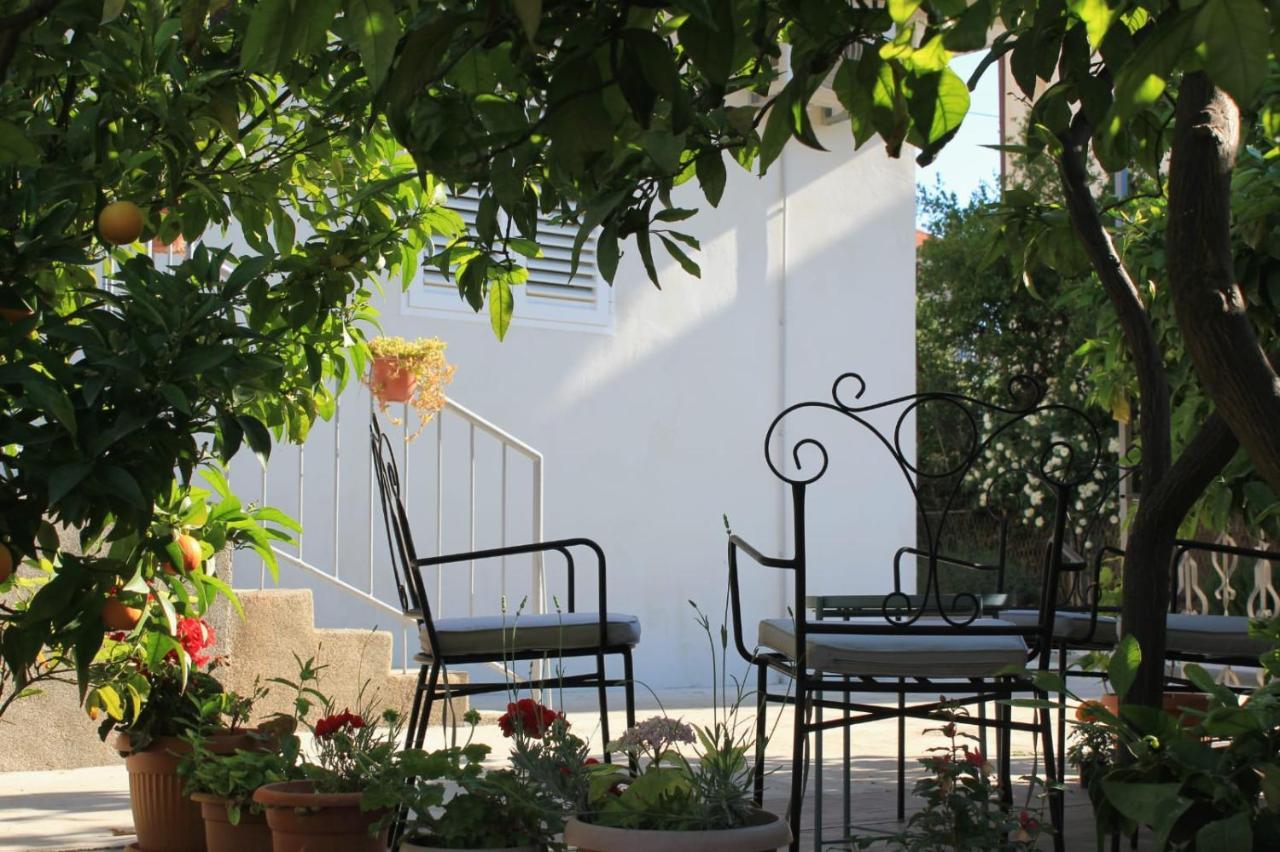 Vinea Suites Трогир Екстериор снимка